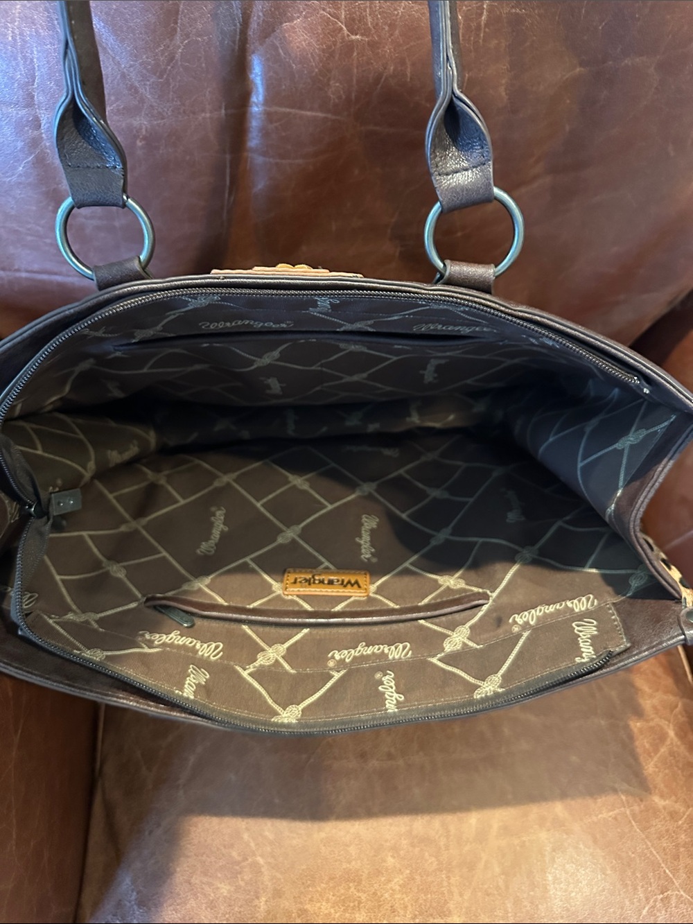 Wrangler Brown Tote with Leopard Accent Trim - Picture 4 of 4